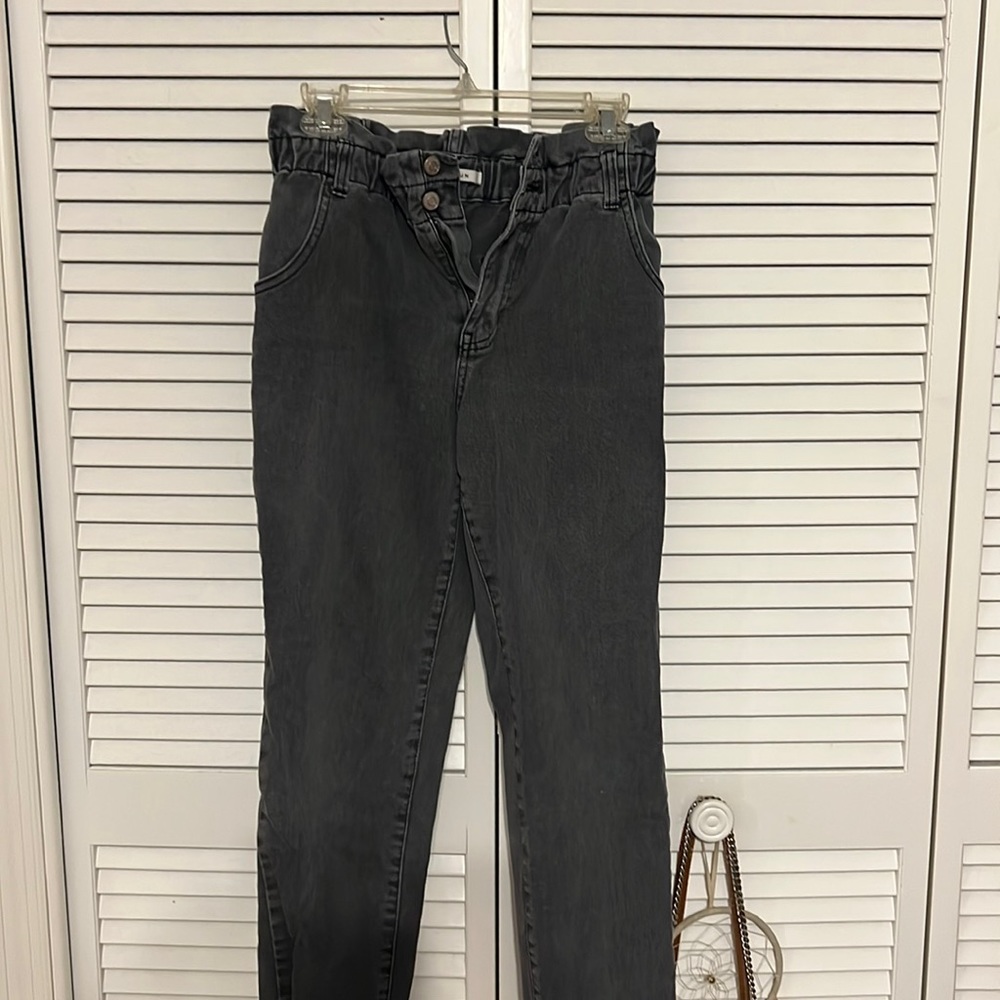 Light grey Pacsun mom jeans
